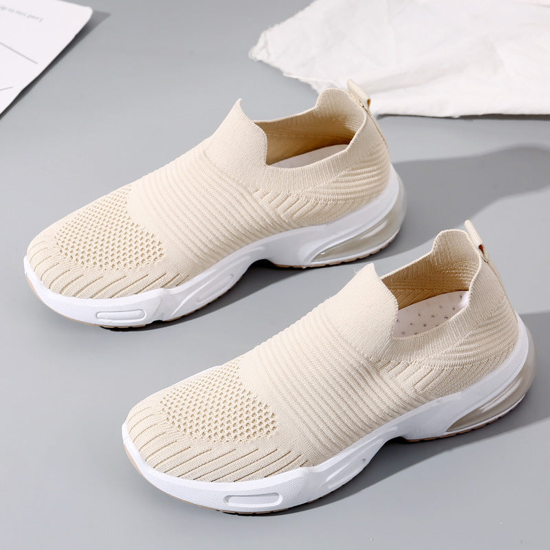 Tiosebon Travel Silp On Air Cushioned Sneaker