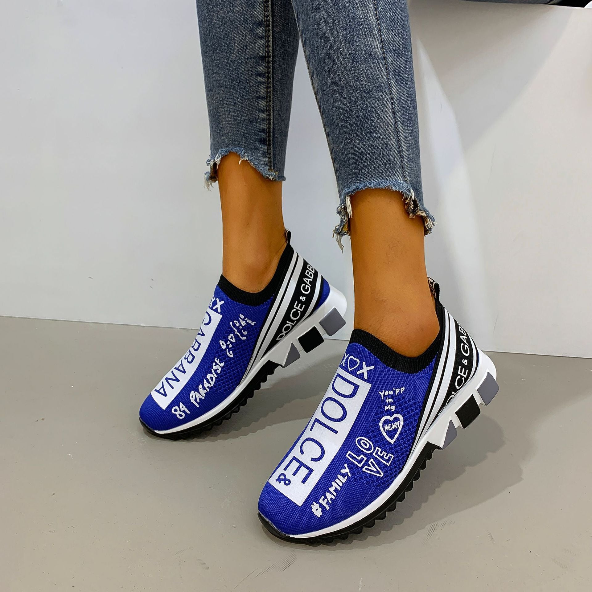 Fashion stretch sneakers